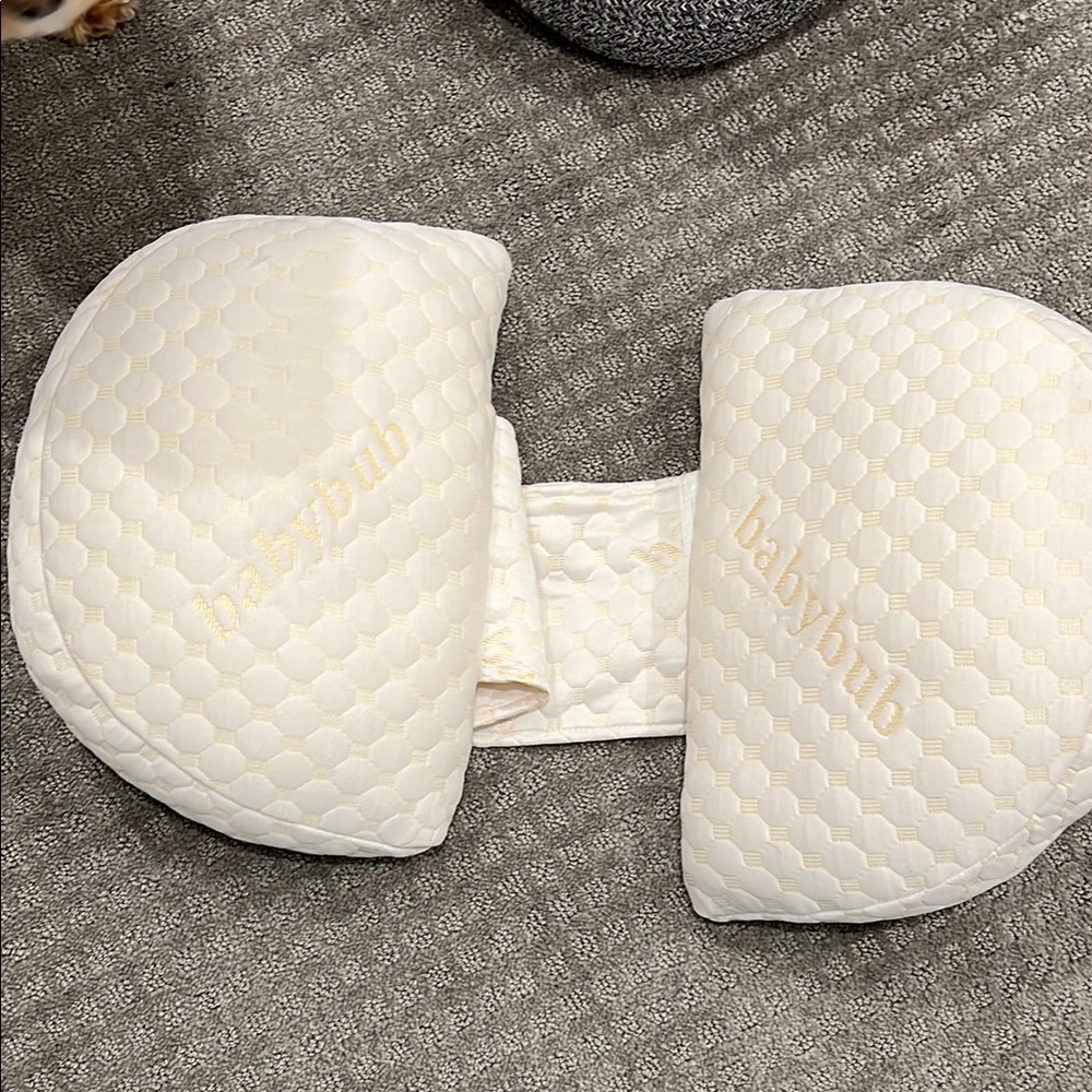 BabyBub maternity Pillow